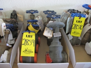 LOT (7) TO INCLUDE: (1) VALVE, GATE TYPE, 2" SIZE, 175 WOG RATING, BRONZE MATERIAL, FNPT CONNECTIONS, SB61 SPECIFICATION, THD BONNET, OUTSIDE SCREW AND YOKE STYLE, HANDWHEEL OPERATOR. MV#208 PAINT CODE C, PART # 459, (3) VALVE, GLOBE TYPE, 2" SIZE, 150 LB STEAM, 300 LB WOG RATING, BRONZE MATERIAL, FNPT CONNECTIONS, UNION BONNET, ANGLE STYLE, RENEWABLE DISC TRIM, HANDWHEEL OPERATOR. PART # 151, (3) VALVE, GATE TYPE, 2" SIZE, 125 LB RATING, BRONZE MATERIAL, SOLDER CONNECTIONS, B-62 SPECIFICATION, NON-RISING STEM STYLE, BRONZE TRIM, ARAMID FIBERS/GRAPHITE SOFTGOODS, HANDWHEEL OPERATOR. MASTER VALVE #255,PROJECT CLASS R, PART # S-113-2" (W-51) LOADING & HANDLING FEE $5-